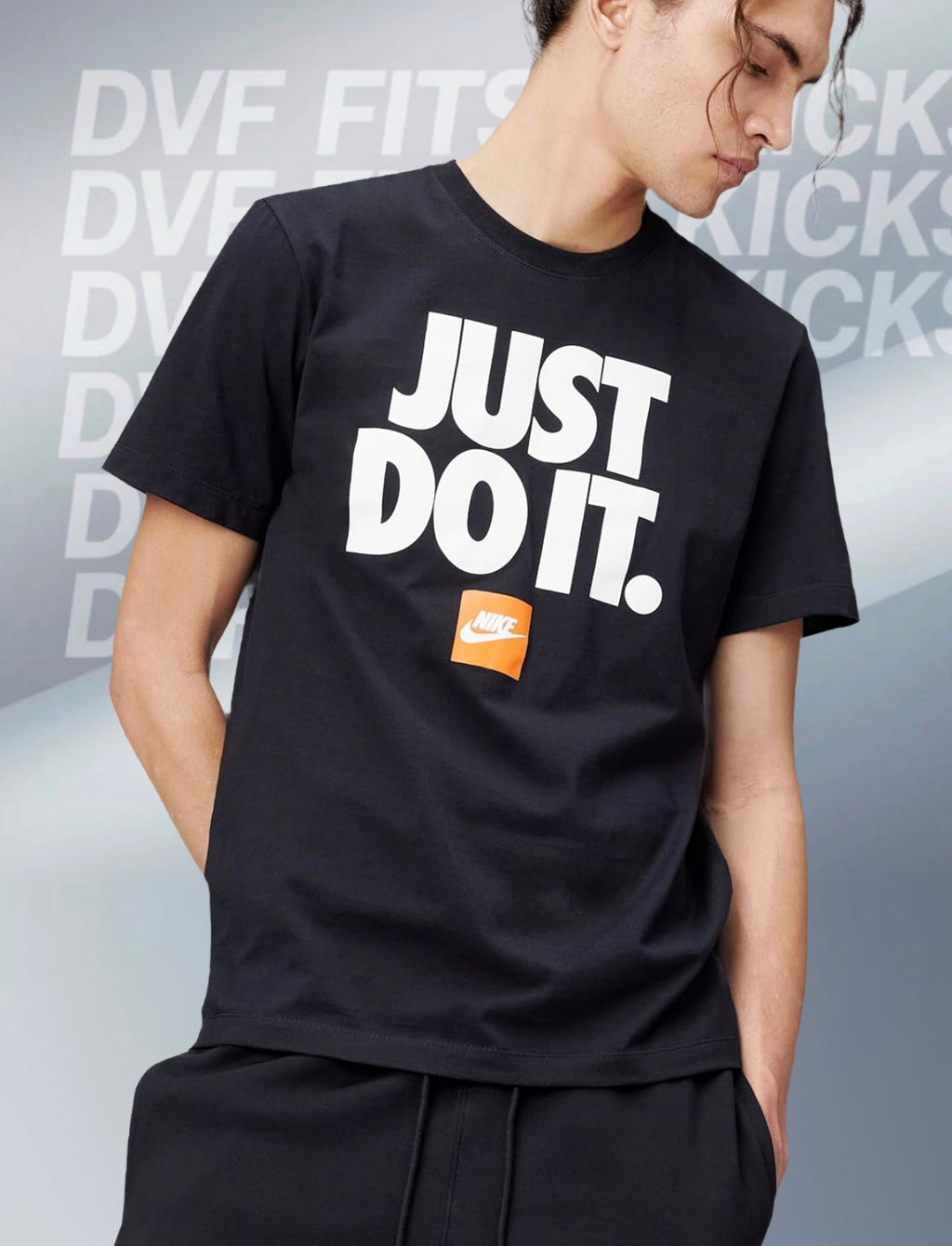 Nike Men's Club Just Do It Graphic T-Shirt